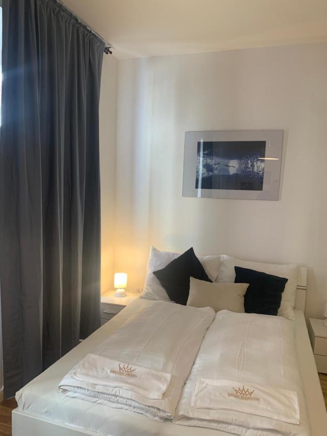 New Chain Florenc Apartment Prag