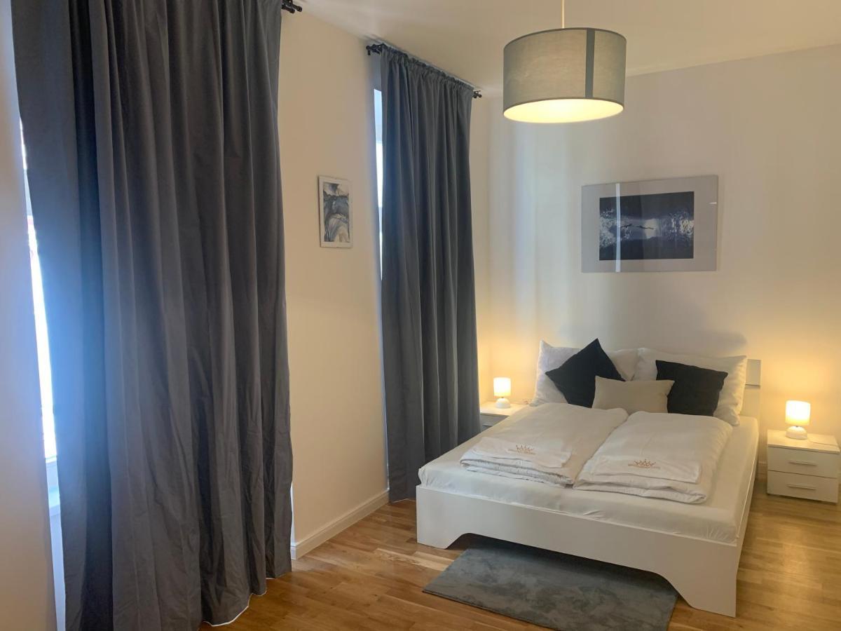 New Chain Florenc Apartment Prag